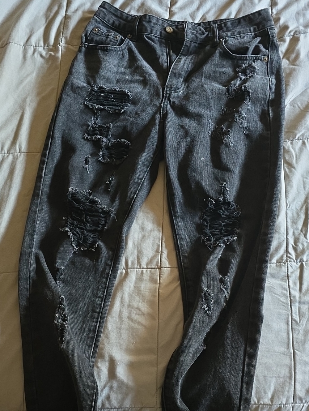 Nasty Gal Ripped Jeans - Picture 2 of 5